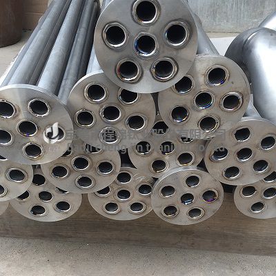鈦盤管換熱器(圖1)